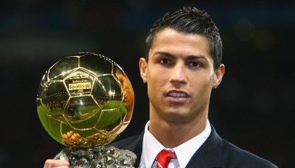 九游娱乐电竞站-绝杀“定海神针”：那些瞬间改变欧冠历史的终结者