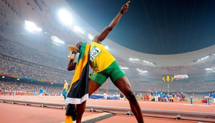 9游电竞站-法甲球迷文化逐步多元化，互动更频繁，法甲专用足球